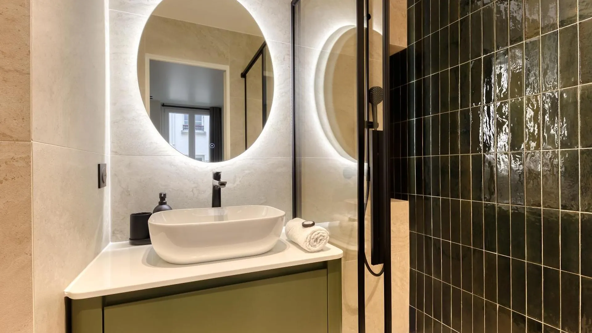 Les Reflets Des Martyrs I 3Ch I 2Sdb I Clim Apartment Paris France